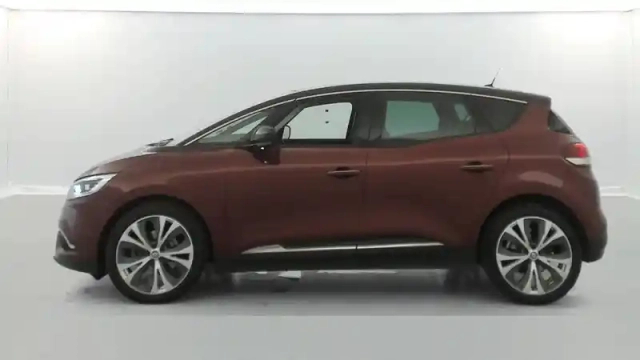 Renault Scenic dci 110 energy edc — photo 11