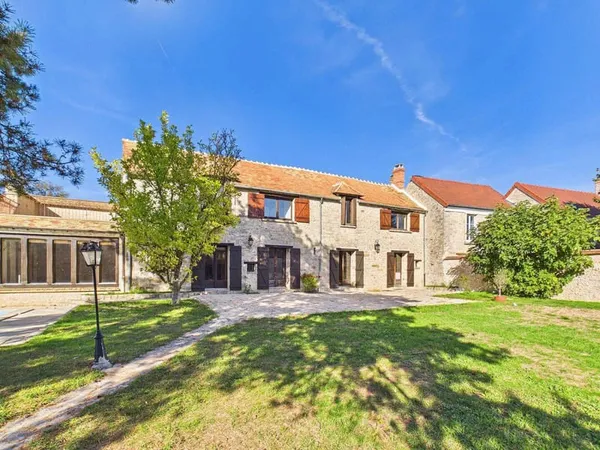 Maison 7 pièces 213 m²