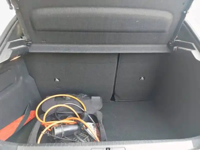 Peugeot 208 electrique 50 kwh 136ch — photo 6