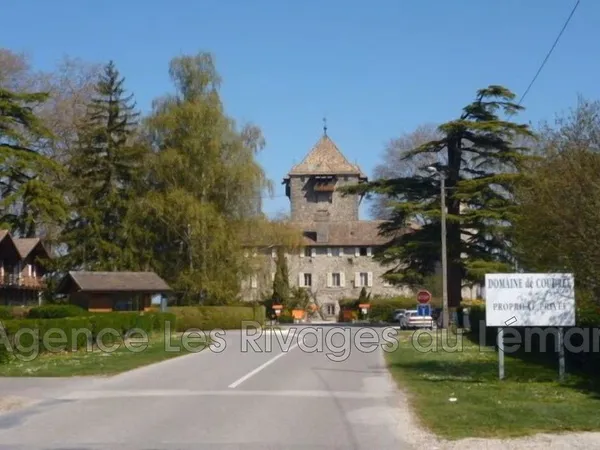 Terrain 1900 m²