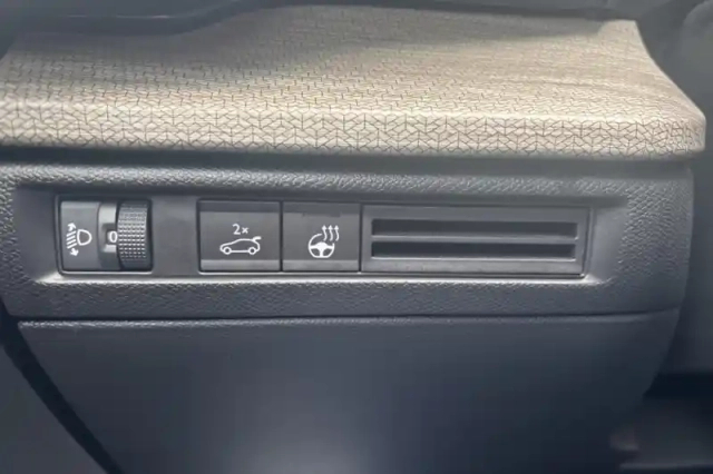 Citroën C5 x puretech 180 s&amp;s eat8 — photo 21