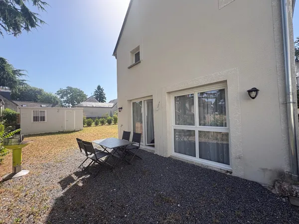 Hyper centre de Montlouis-sur-Loire - maison 130 m2 - garage - 4 chambres