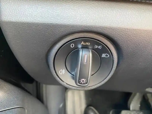 Volkswagen Up e-! electrique 83ch 4cv — photo 13