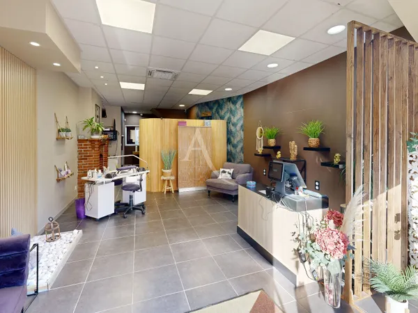 Immeuble commercial 6 pièces 129 m²