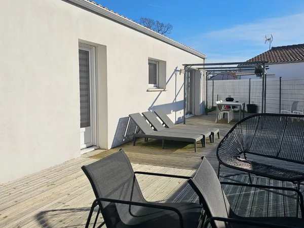 Maison 137 m2  4 suites avec salle deau  Habitat inclusif