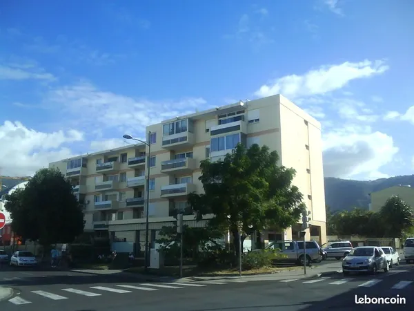 T3 65m2 St Denis centre