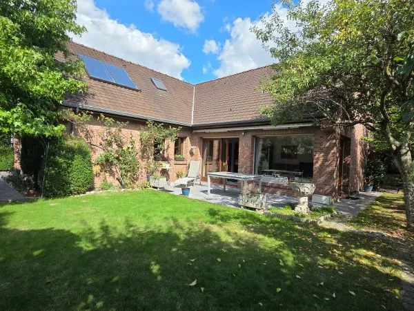 Maison 7 pièces 144 m²