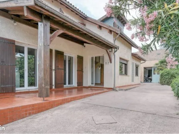 Studio refait à neuf 25m2 merignac
