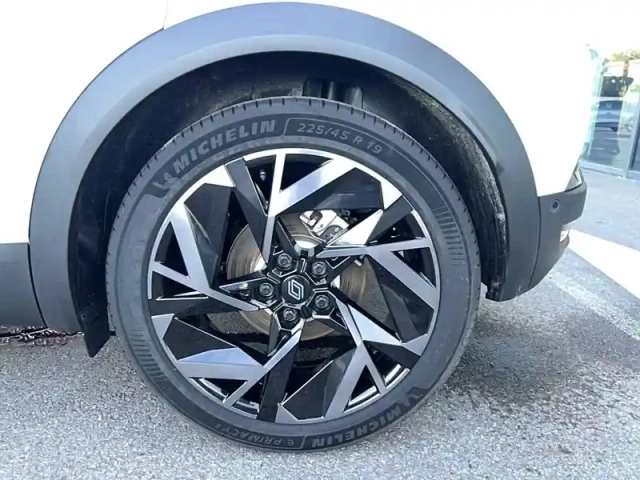 Renault Captur e-tech full hybrid 145 ch — photo 17