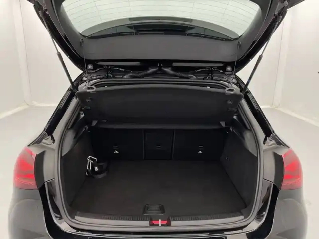 Mercedes Classe A 250 e 8g-dct — photo 14