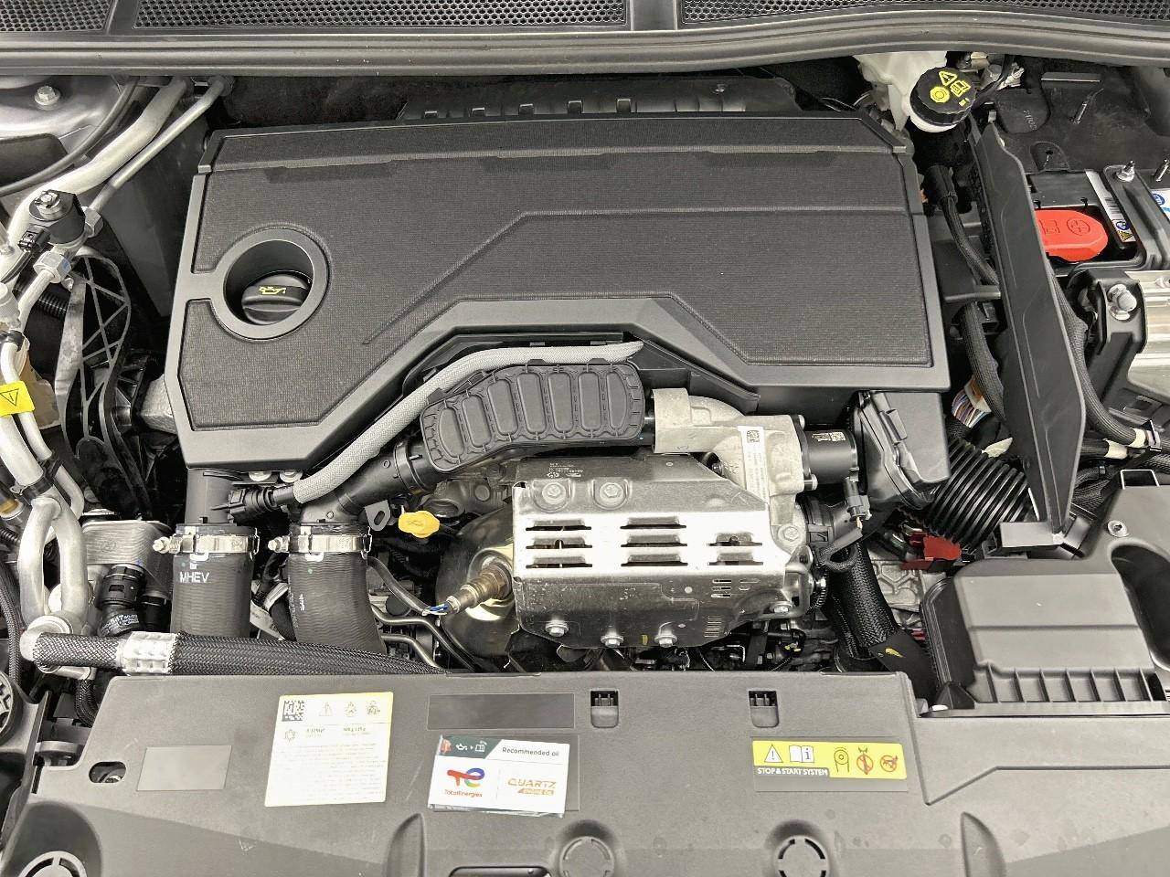 Peugeot 308 hybrid 145 e-dcs6 gt — photo 15