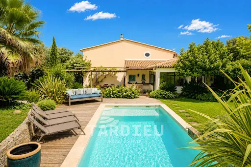 Villa 6 pièces 147 m²