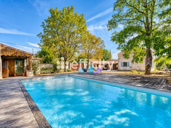 Maison 14 pièces 260 m²