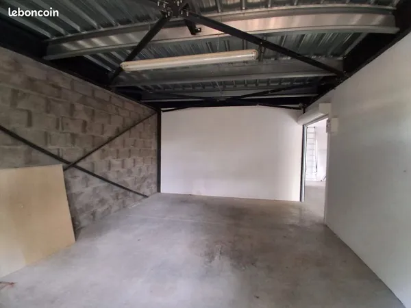 Stockage Location Saint-Médard-d'Aunis   240€
