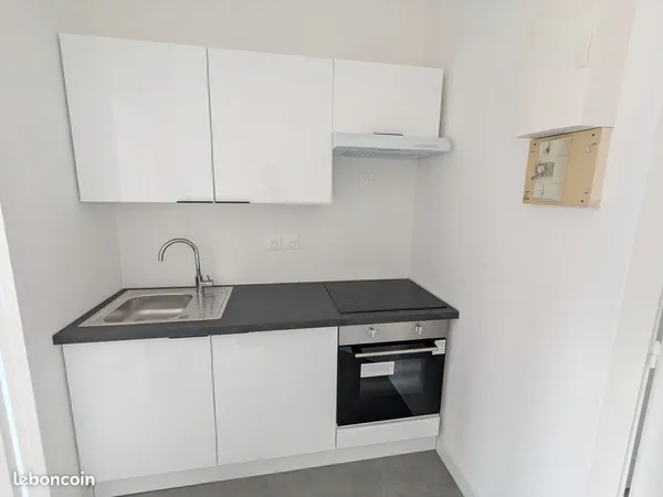 Appartement T2 rénové, proche centre ville Péronne