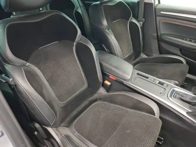 Renault Megane mégane iv berline blue dci 115 edc — photo 9