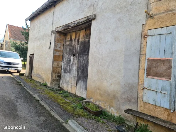 Grange de caractère - 200 m² au sol - Charmoilles (52)