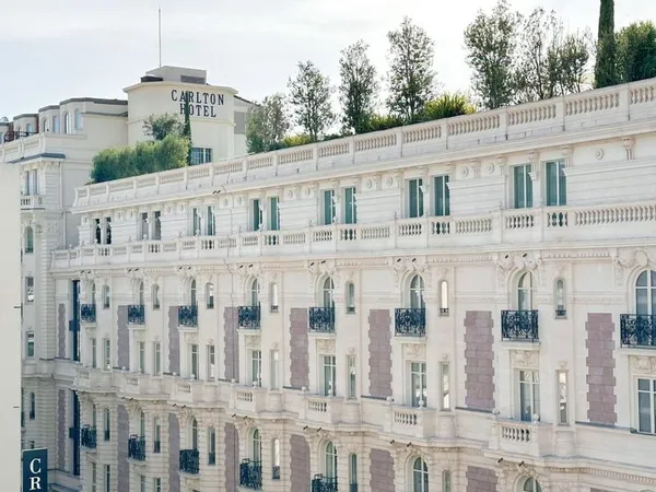 ✨ À Vendre 3P, 45m2 avec terrasse plein sud - Cannes Banane, face au Carlton ✨