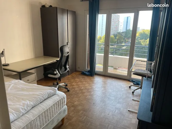 Chambre meublée à étudiant