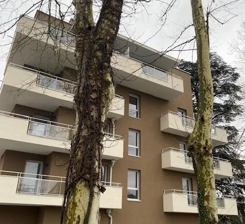 Rives, Colocation dans un habitat partagé intergénérationnel