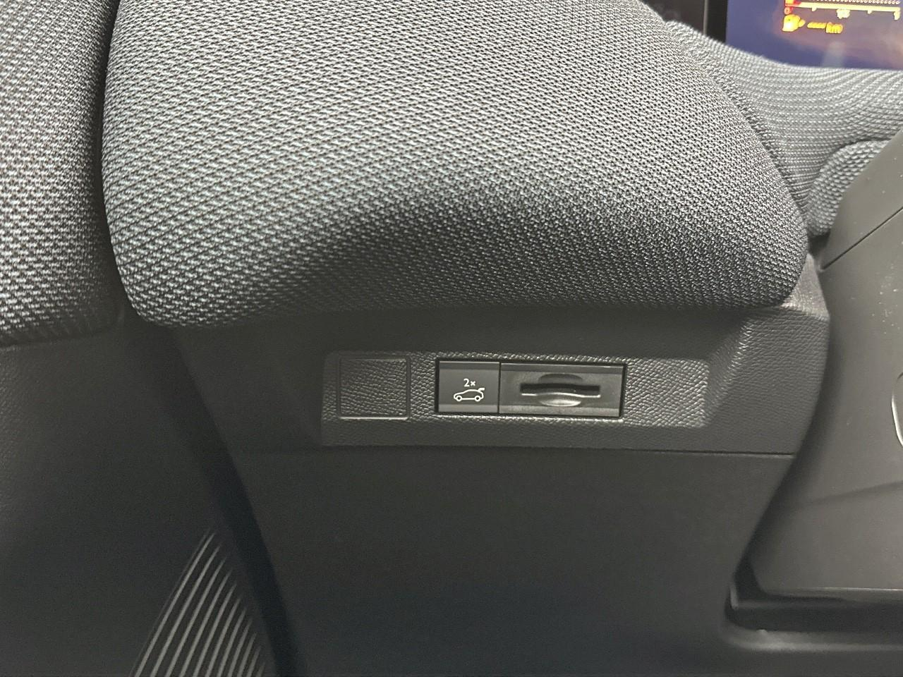 Citroën C5 Aircross hybride 145 ch e-dcs6 max — photo 16