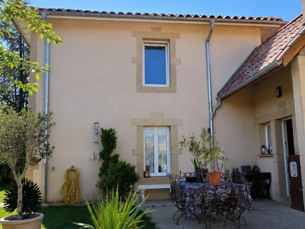 Maison au Ors avec dépendances