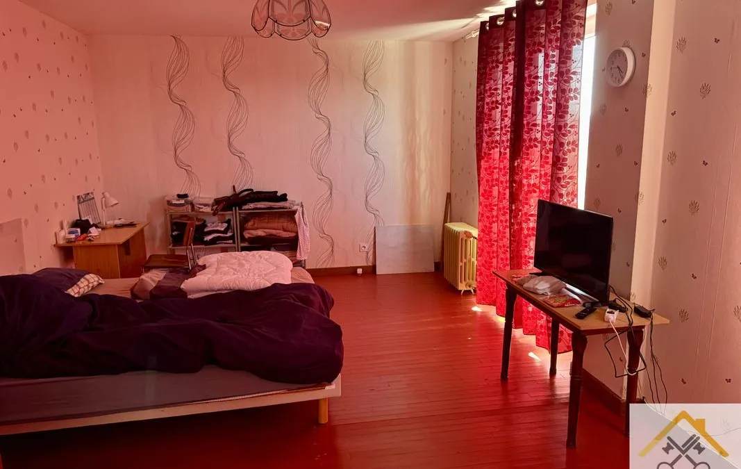 Photo 8