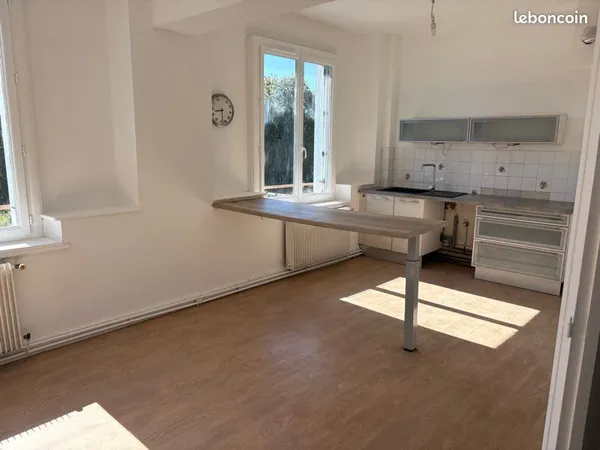 À saisir rapidement appartement refait