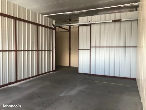 Garage/box 10 m² Montargis