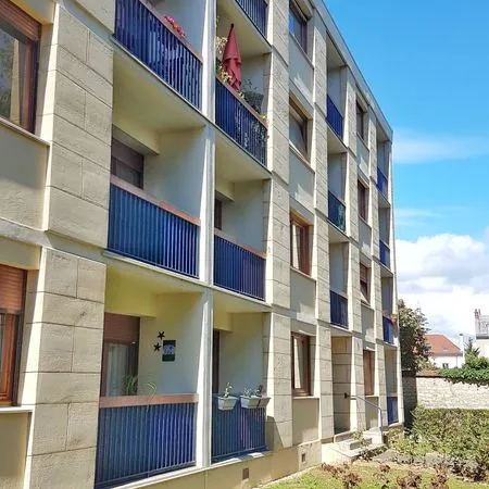 Colocation pour femmes dans bel appartement 77m2 lumineux quartier Gare - Centre Ville de Mantes La 