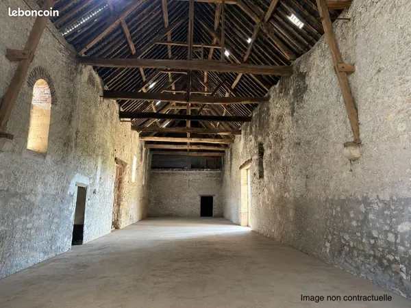Local d'activité 273 m²