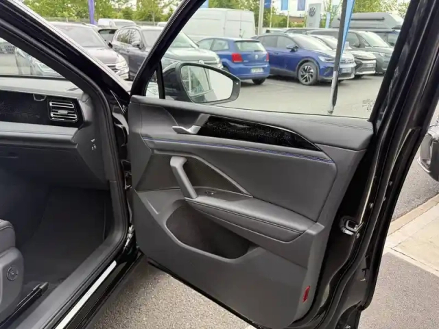 Volkswagen Tiguan 1.5 ehybrid 272ch dsg6 — photo 48