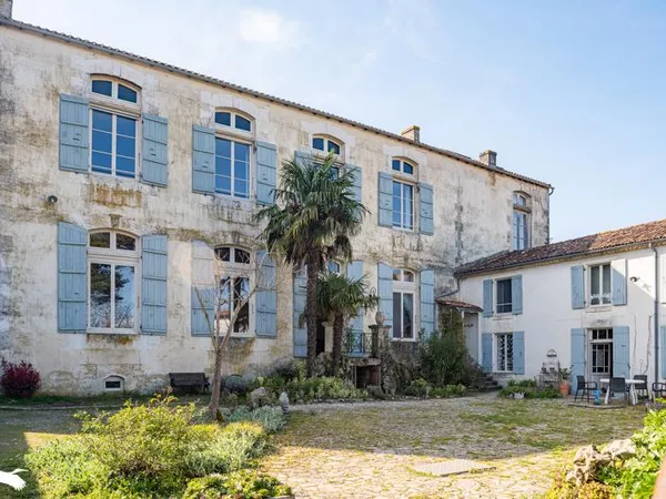 Maison 31 pièces 1075 m²