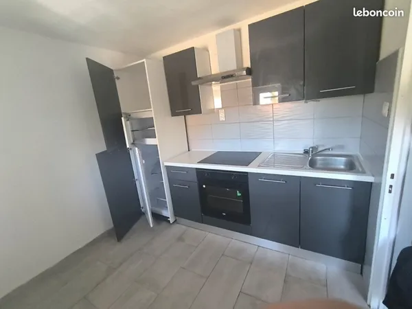 Vends immeuble avec 2 appartements