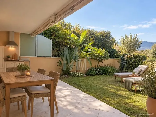 Appartement 3 pièces avec jardin privatif et deux garages - Mandelieu-la-Napoule