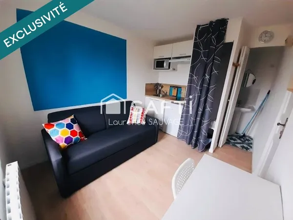 Immeuble de rapport avec 6 chambres meublées et place de parking