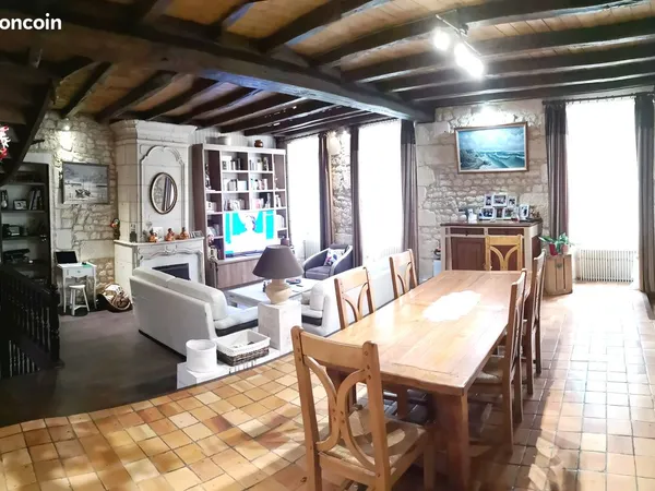 Maison de ville 180 m² - Hyper-centre Saintes