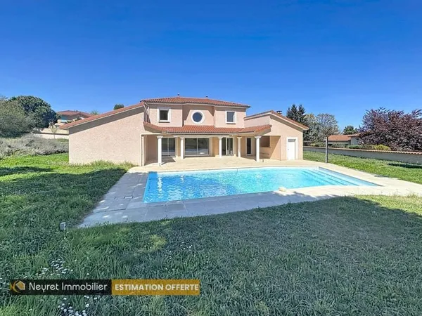Maison 6 pièces 160 m²