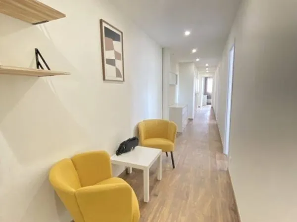 Appartement 6 pièces 85 m²