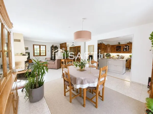 Maison 5 pièces 127m²