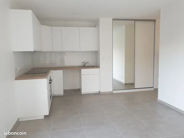 F4 NEUF - 115m2 + 42m2 de terrasses - 41 Rue Valérie André YUTZ