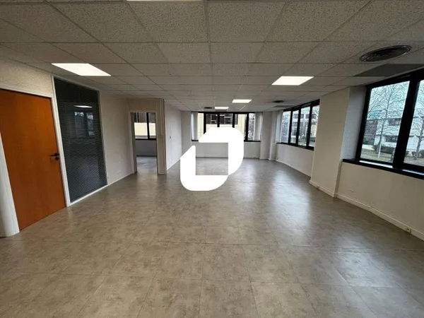 Bureaux 120 m²