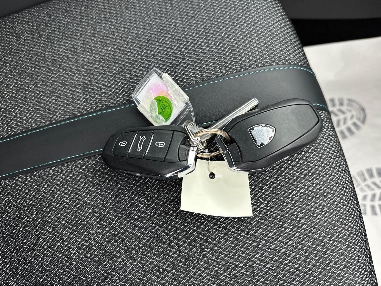 Peugeot 308 phev 180 e-eat8 allure — photo 34