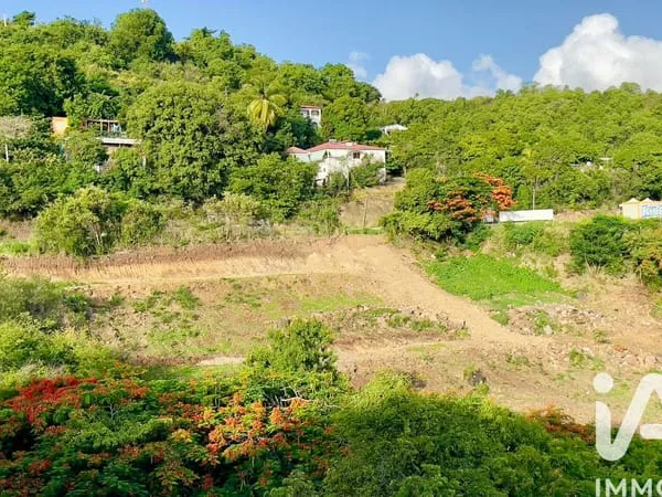 Terrain 792 m²