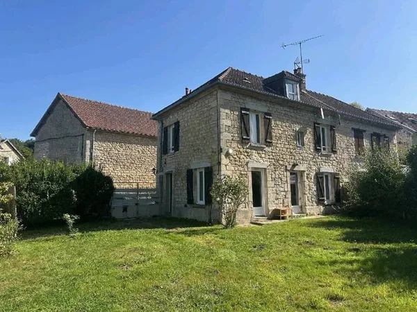 Maison 10 pièces 185 m²
