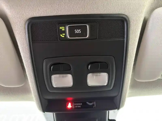 Renault Captur blue dci 115 edc — photo 14