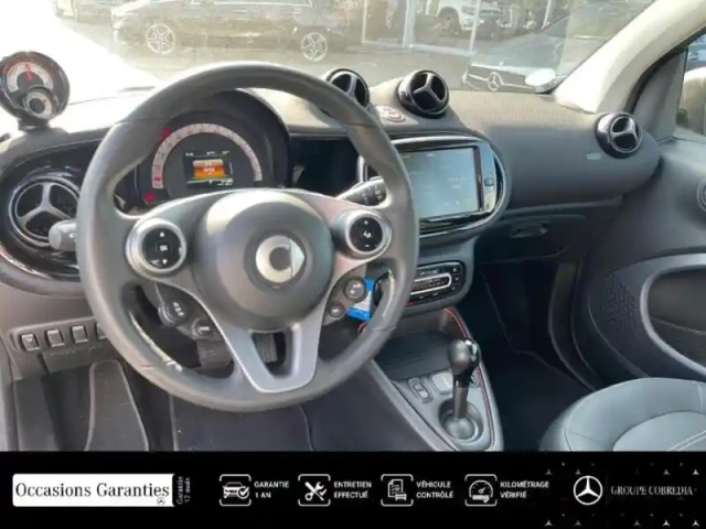 Smart Fortwo coupe eq 82ch prime — photo 8
