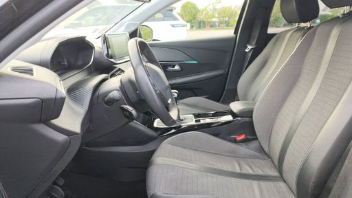 Peugeot 208 1.2 PureTech 100 - Allure – 2022 – 47629 km – Essence – Boîte Manuelle — photo 16