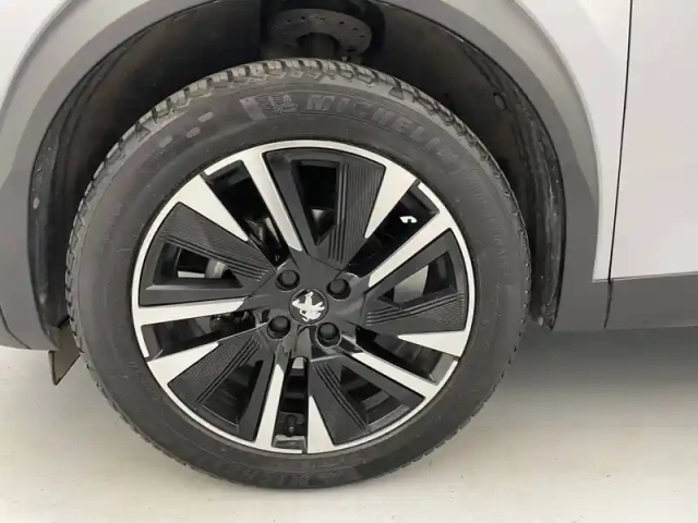 Peugeot 2008 puretech 130 s&amp;s eat8 — photo 17