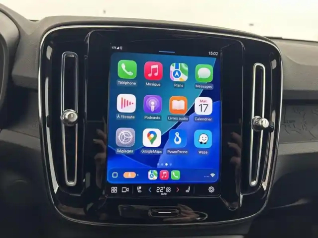 Volvo Xc40 recharge 231ch plus edt + pack hiver avec pompe à chaleur — photo 11